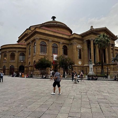 Casa Vacanze La Rocca 2 Palermo Exterior foto