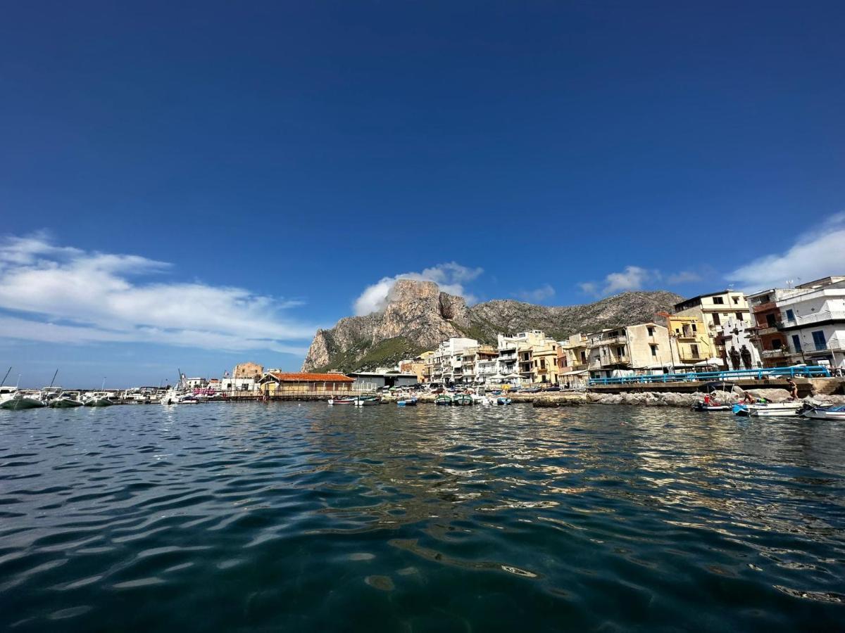 Casa Vacanze La Rocca 2 Palermo Exterior foto